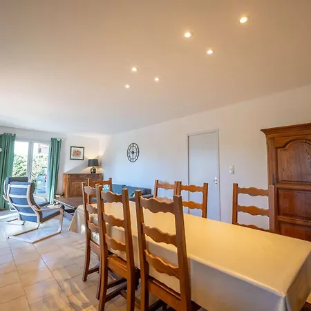 Maison Pour 6 Personnes , Climatisée à 500 M De La De Saint Clair * Le Lavandou